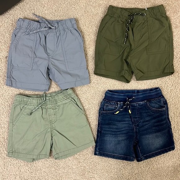 GAP Other - Toddler Shorts Bundle - 2T
